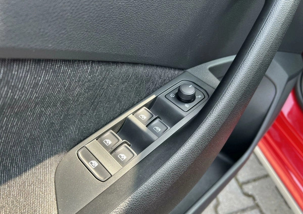 Skoda Kamiq cena 79900 przebieg: 94092, rok produkcji 2019 z Żory małe 596